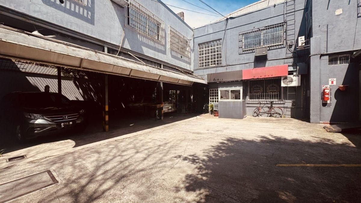 Depósito en Munro — foto 1